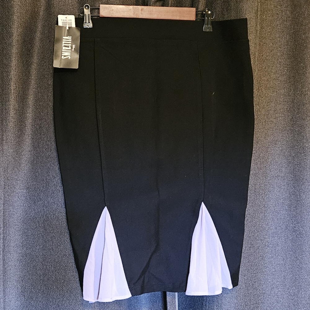 NWT Torrid Villains Ursula Pencil Skirt - Picture 4 of 8